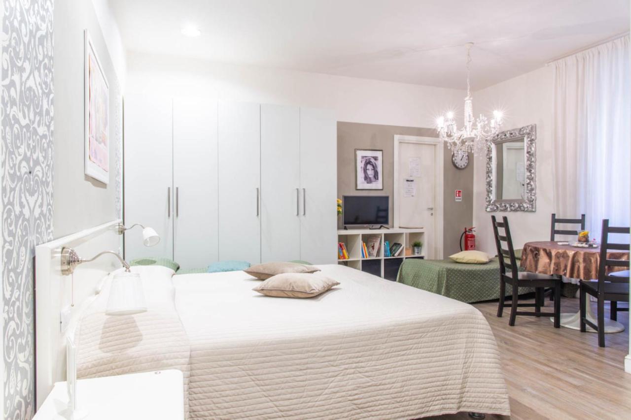 Bed and Breakfast Cinema House Rzym Zewnętrze zdjęcie